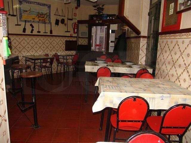 Snack bar para trespasse Praça do Peixe