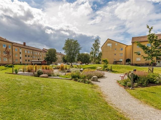 Snevringevägen, 55 m2, 2 rum, 6 112 kr, Hallstahammar, Västmanland