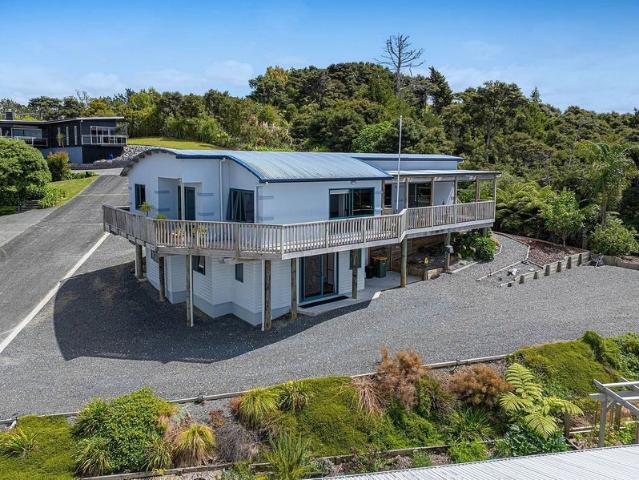 Snells Beach, 2 bedrooms
