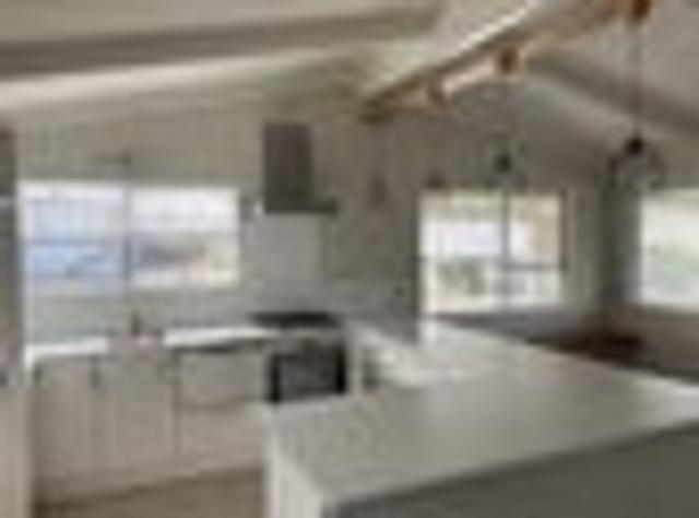 Snells Beach, 4 bedrooms, $700 pw
