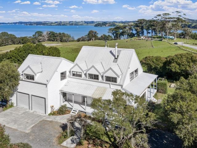 snells beach, 5 bedrooms