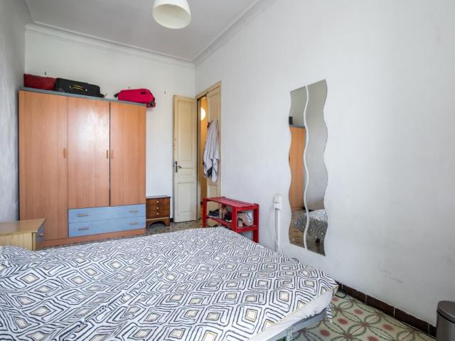 Snug double bedroom right next to Plaza de Toros Monumental de Barcelona