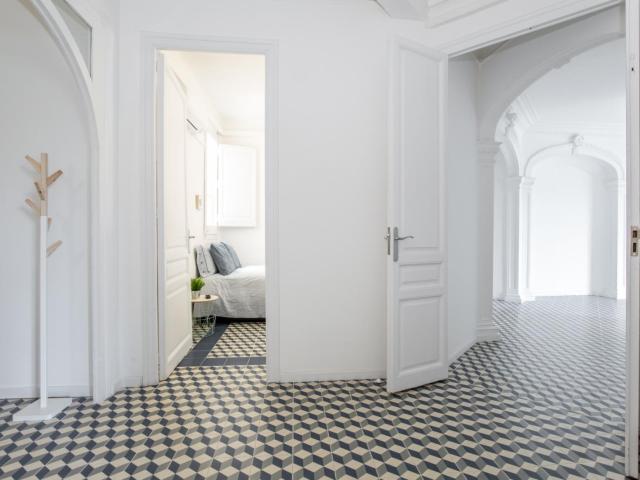 Snug single bedroom near the Rocafort metro