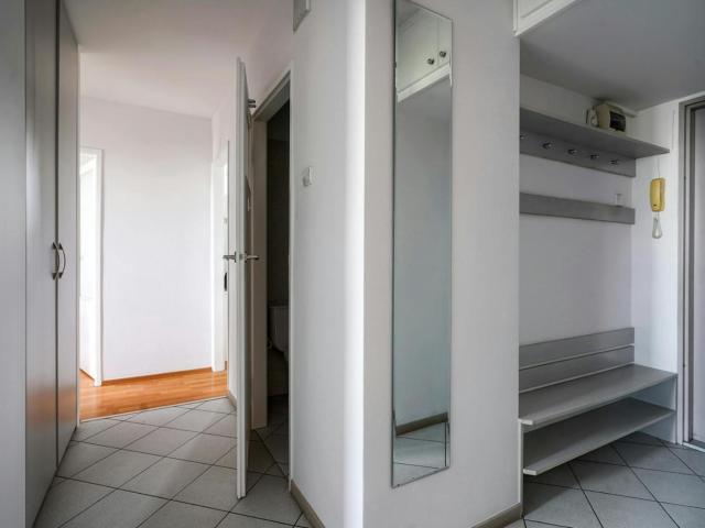 Snug single bedroom near the Rondo ONZ metro