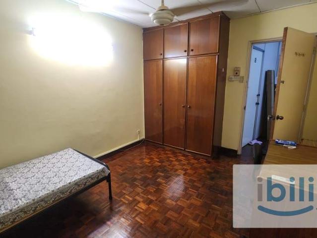SS 22 Damansara Jaya – Medium Room for Rent | RM 750/month