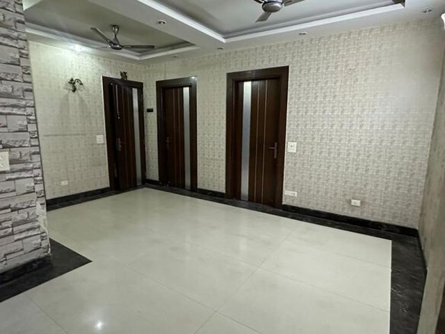 SS Mayfield Gardens 3 Bedroom 1800 Sq. Ft. Builder Floor in Sector 51 Gurgaon Listing ID: #10388