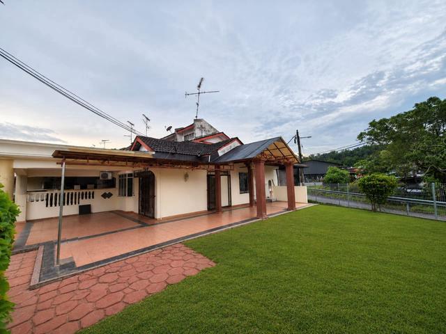 Ssth with Mezzanine Corner Lot 3B 2Ba For Sale Taman Desa Kulai Johor