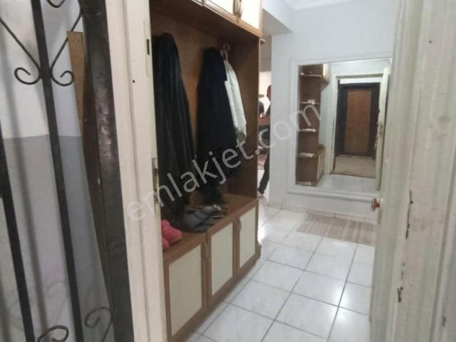 Spor 89 Sitesinde Havuzlu Bahçe Kullanimli 2+1