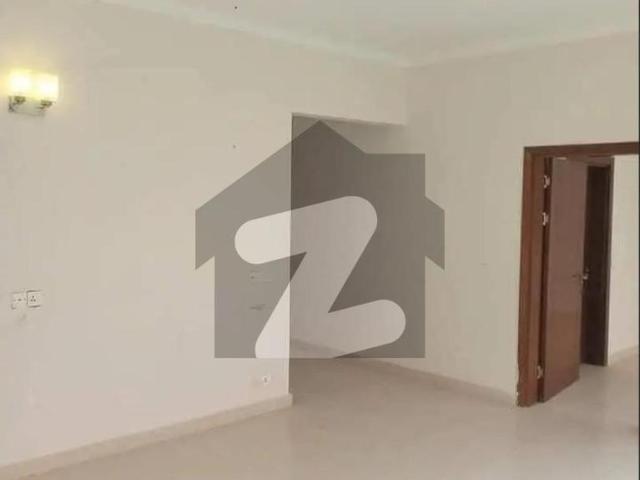 Sport City, 350sq yds Brand New With Key Villa for Sale | Prime Location Near by Masjid & Park | A+ Construction Well Maintain Bahria Sports City