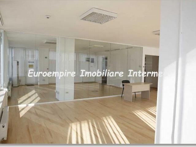 Spatiu comercial de inchiriat in Constanta, Bd. Mamaia 110 mp