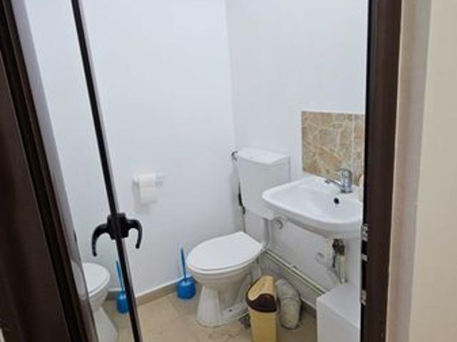 Spatiu comercial 100 mp DOJA