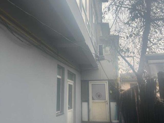 spatiu comercial 300mp