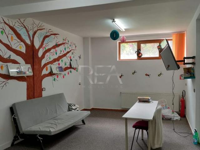 Spatiu birouri 4 Camere | Ozana | Nemobilat