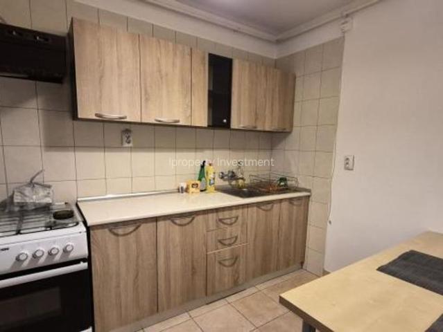 Spatiu Birouri | Decebal | Etaj 1 | Stradal | Pretabil Firme