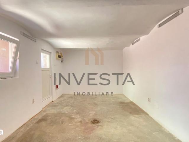 Spatiu de birou sau comercial de inchiriat, zona 7 Strazi