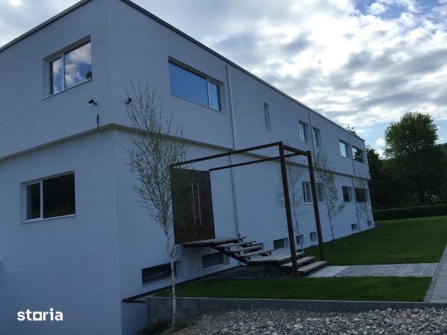 Spatiu de închiriat, 4 camere open space, lângă pădure