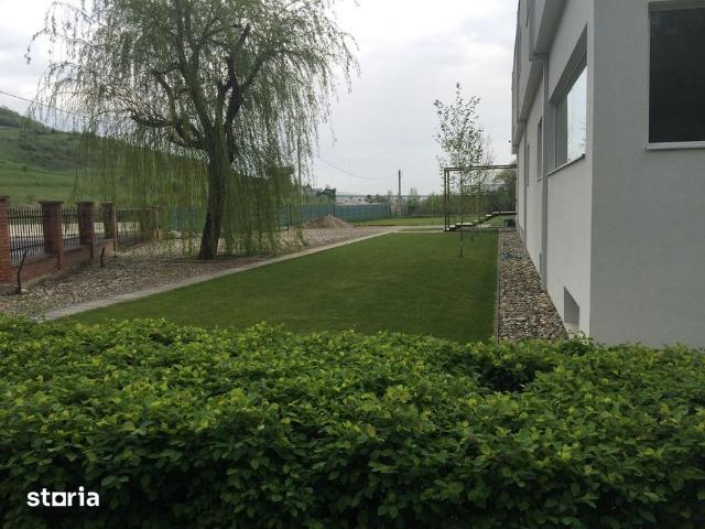 Spatiu de închiriat, 4 camere open space, lângă pădure