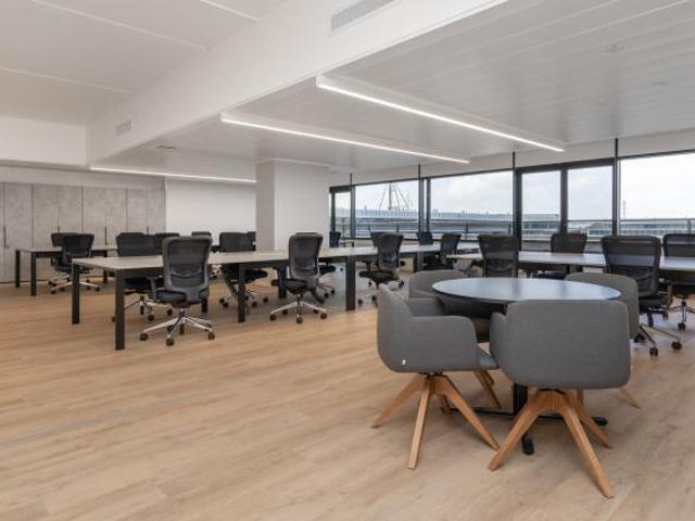 Spazi di coworking a Milan, Assago Copernico