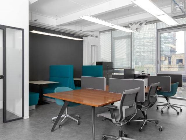 Spazi di coworking a Napoli, Brin