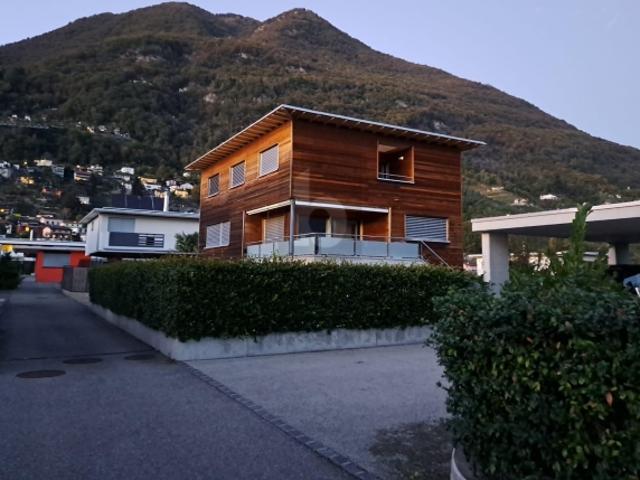 SPAZIOSA E SOLEGGIATA CON GIARDINO