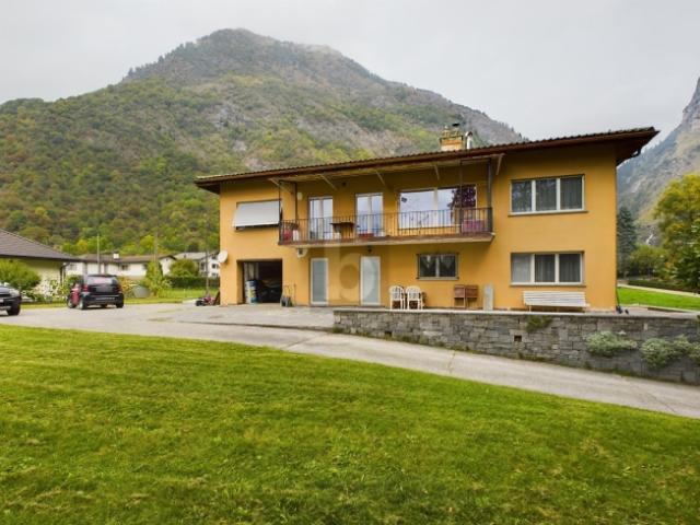 SPAZIOSA E SOLEGGIATA, CON GIARDINO