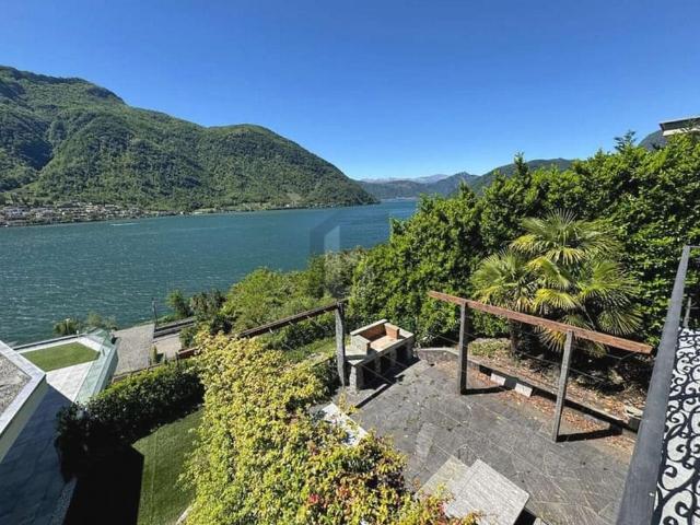 SPAZIOSA ED ELEGANTE CON PISCINA E VISTA LAGO