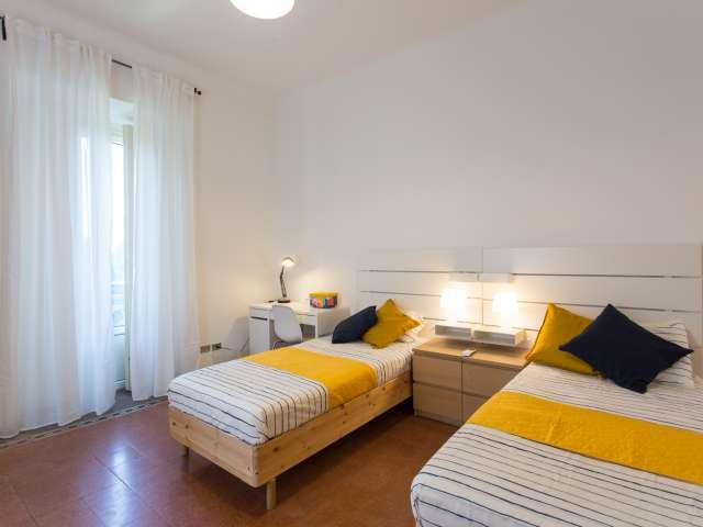 Spaziosa stanza in affitto in appartamento a Navigli, Milano