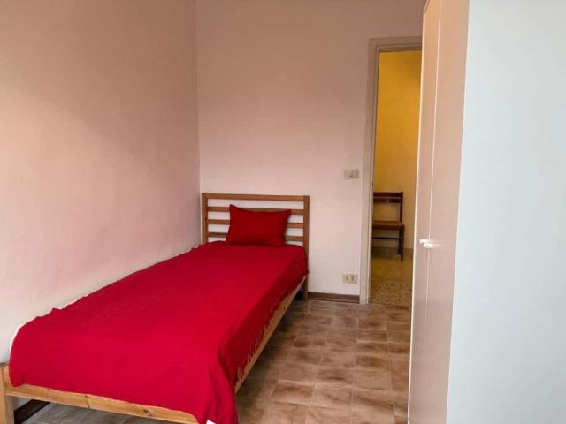 Spaziosa stanza privata inVia Sette Santi
