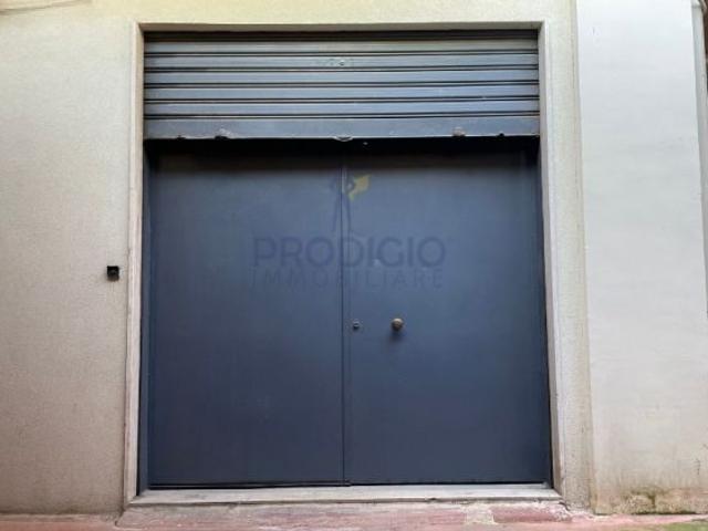Spazioso Box in vendita a Bisceglie