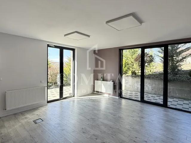 Spațiu comercial stradal Borhanci