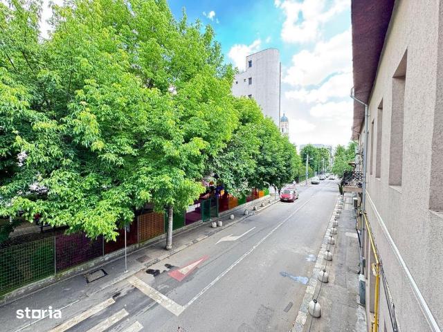 Spațiu renovat lângă Mitropolie | pretabil birouri | etaj 1