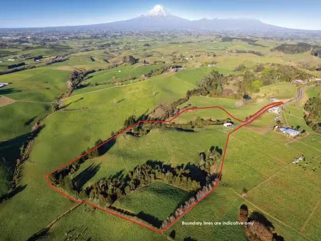Space, Views & Shed on 5.48ha – First National Real Estate
