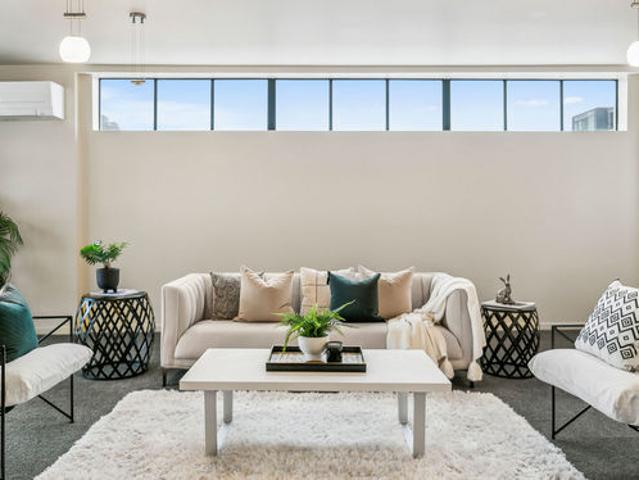 Space and All Day Sun in Thorndon