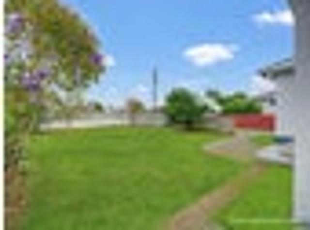 Space, Potential & Convenient Living Space