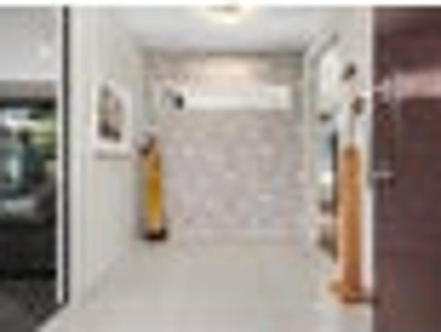 Space, Privacy and Position in Tai Tapu