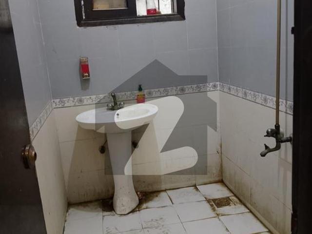 Spacious 400 Square Yards House Available For Rent In Gulshan E Iqbal Block 3 corner Gulshan e Iqbal Block 3