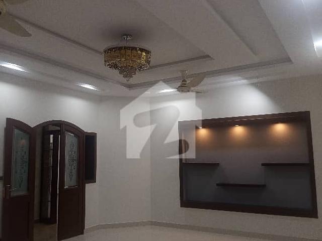 Spacious 4 Bed 4 Bath Home Ideal For Families 1 Kanal Upper Portion In G 10 Is Available