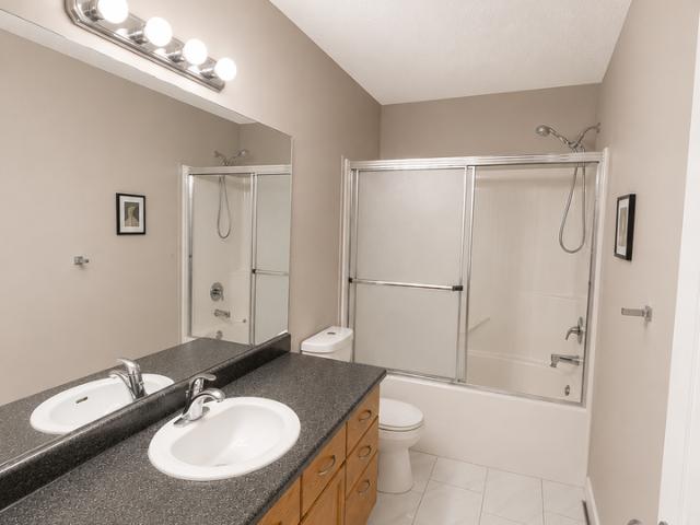 Spacious 4 Bed + 3 Bath Family Home with Home Theatre | Silver Berry, Edmonton 4 Bedroom Apartment for Rent at 3331 26 St Nw, Edmonton, AB T6T 1Z4 Silver Berry