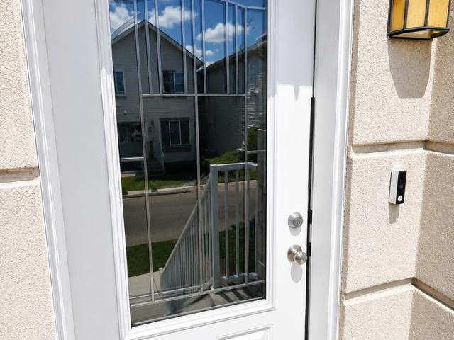 Spacious 4 Bed, 3.5 Bath Townhome with Finished Basement – Windermere, Edmonton 4 Bedroom Home for Rent at 723 172 Street Southwest 34, Edmonton, AB T6W 2N6 Windermere
