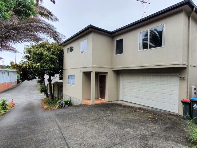 Spacious 4 Bedroom, 2.5 bathroom home