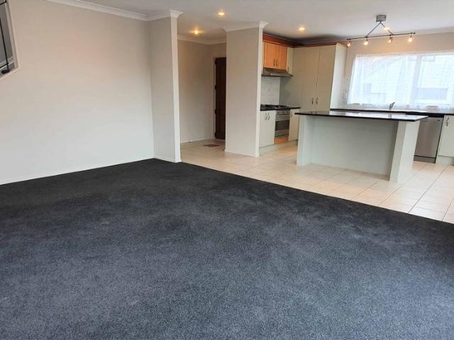 Spacious 4 Bedroom, 2.5 bathroom home