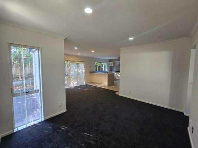 Spacious 4 bedroom family home