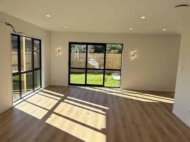 Spacious 4 Bedroom Family Home + Dedicated Study/Home Office