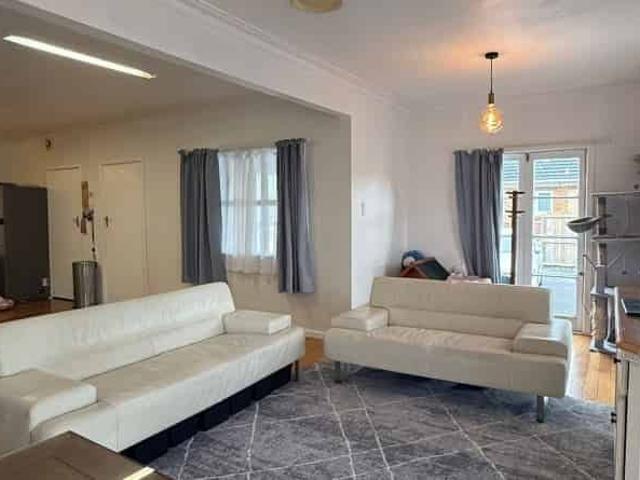 Spacious 4 Bedroom Family Home in Papakura