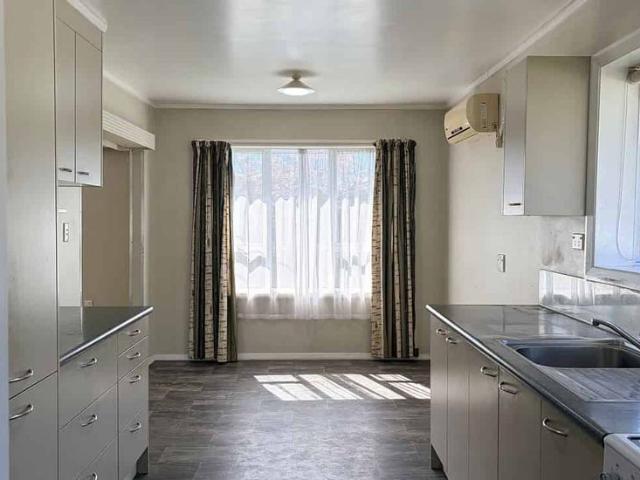 Spacious 4 Bedroom Family Home in Wainuiomata