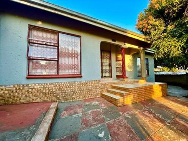 spacious 4 bedroom family home on a.