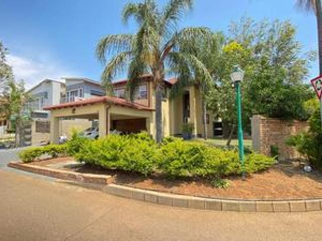spacious 4 bedroom family home on th.