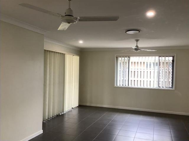 Spacious 4 Bedroom family home plus large shed in quiet location