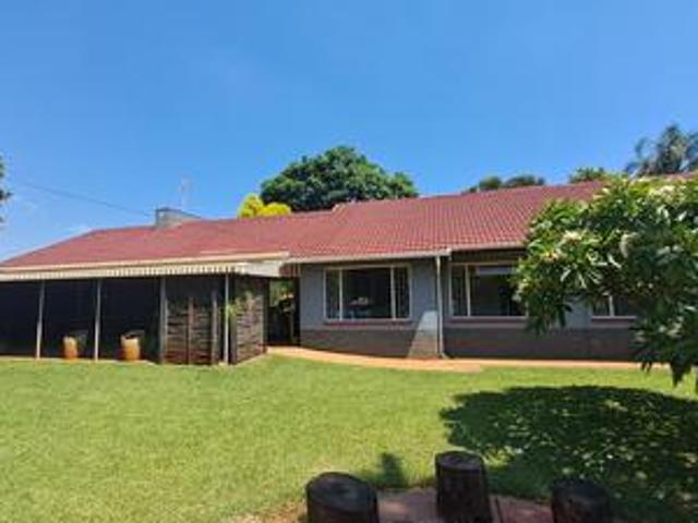 spacious 4 bedroom family home with.