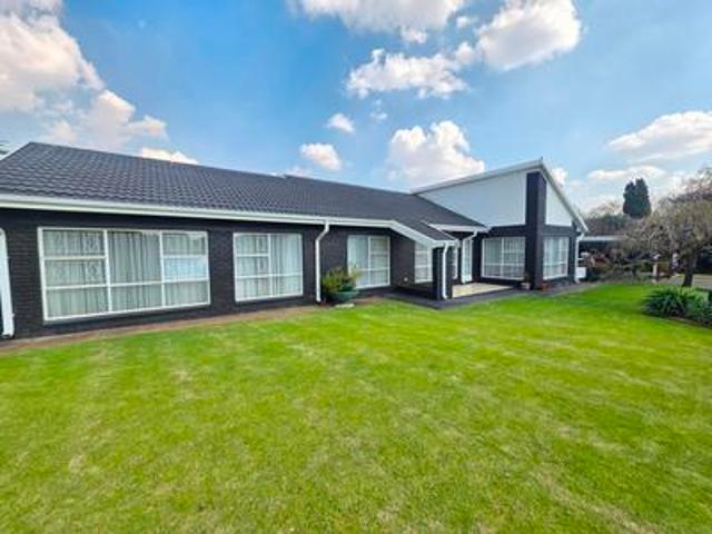 spacious 4 bedroom family home with.